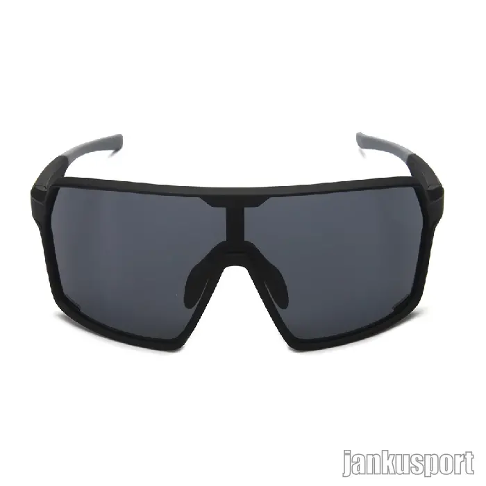 CHARGE matte black/smoke