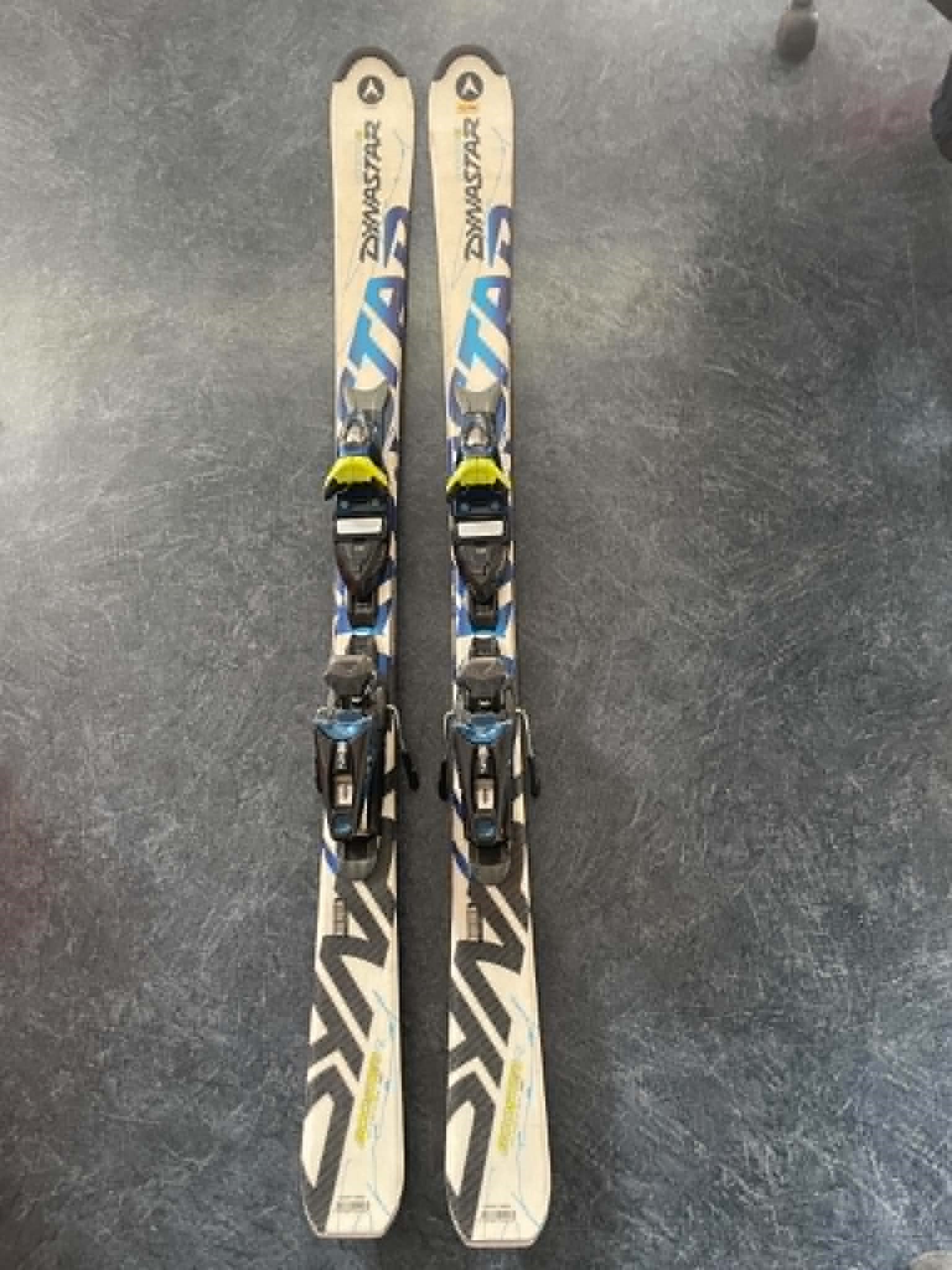lyže Dynastar Booster RL 142cm po servisu lyže Dynastar Booster RL 142cm Rádius 11m, 700/72/116