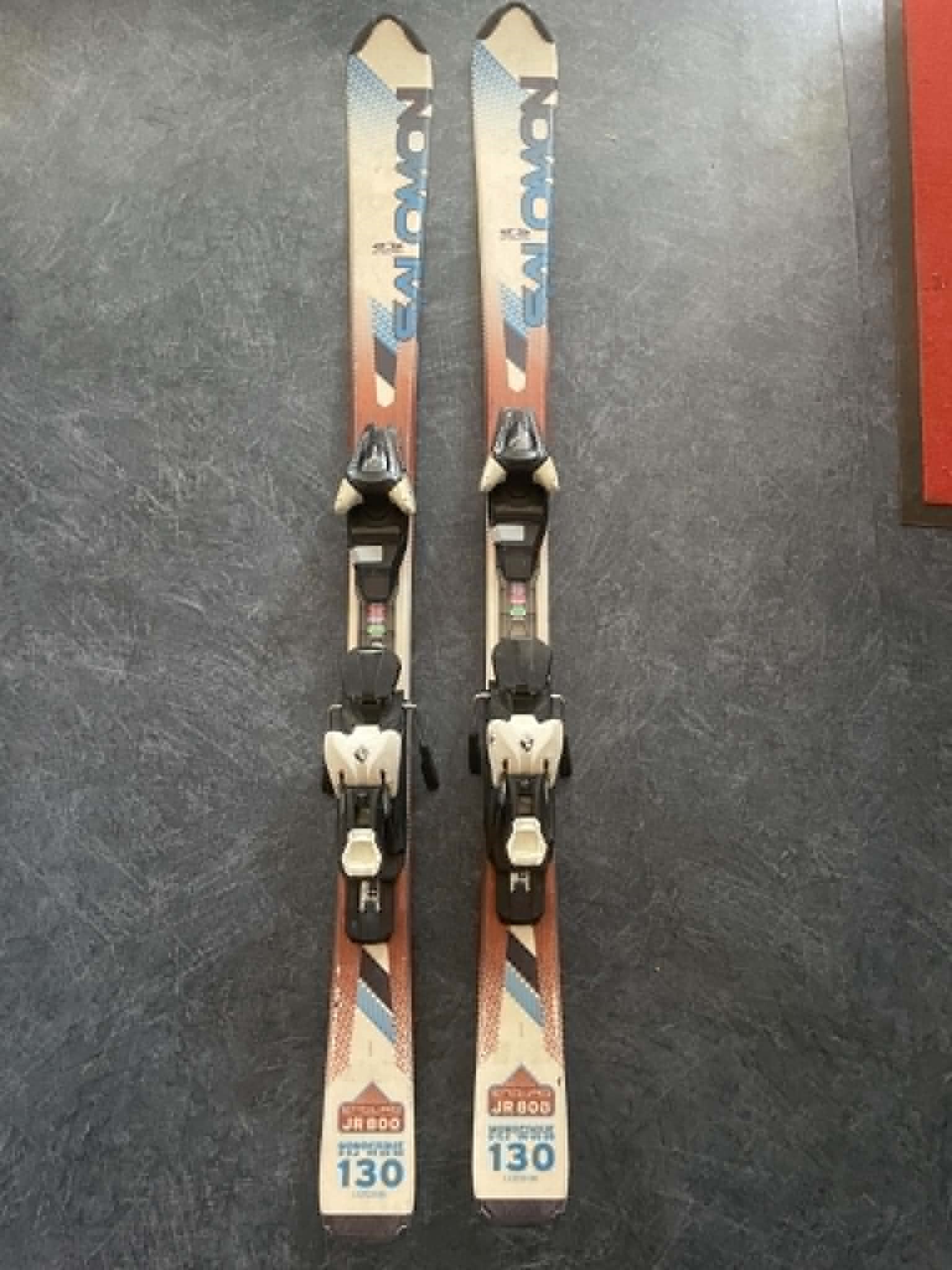 Juniorské lyže Salomon Enduro JR 130cm 11,2m rádius 99/65/85