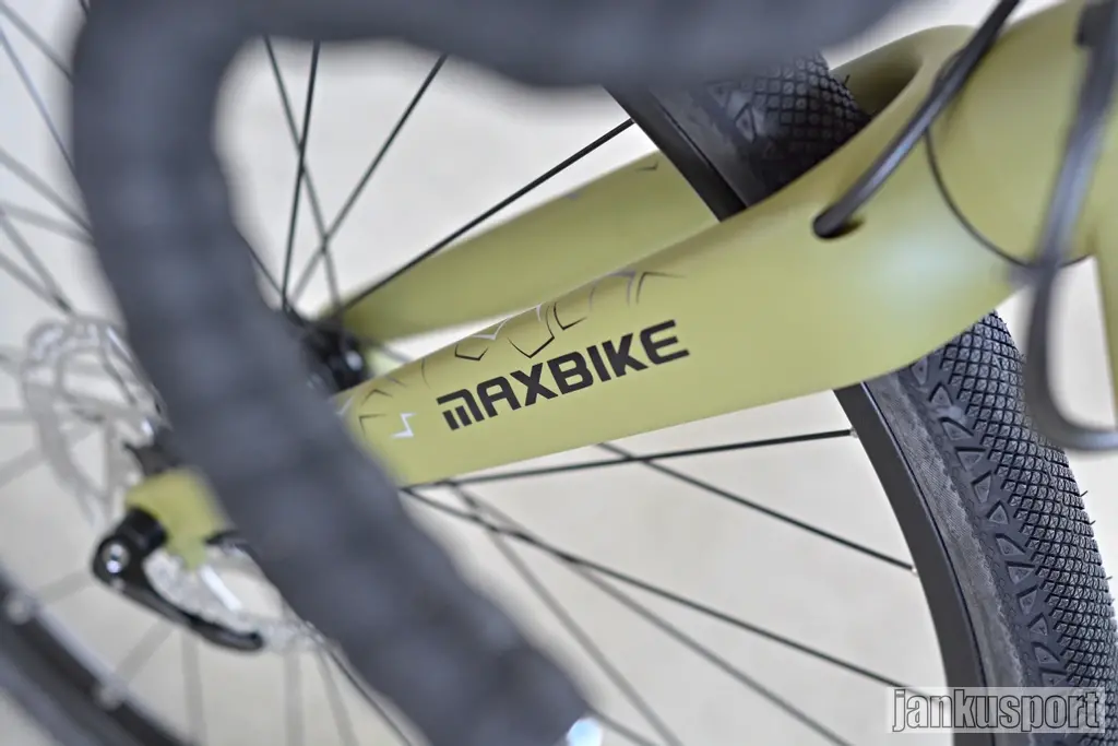 GRAVEL BIKE MAXBIKE ONYX