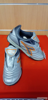 Turfy Coppa TF Diadora velikost 38 nové