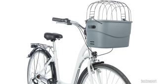 Plastová přepravka na psa 